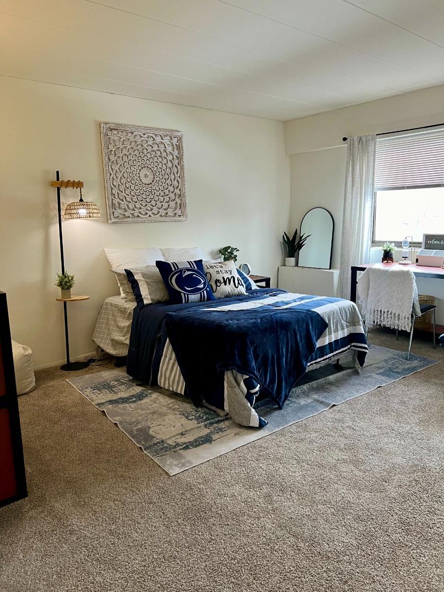 Model bedroom at Parkway Plaza